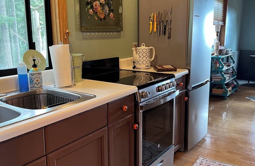 Eastsound Apartment | Spectacular Views! 1.5 miles from Eastsound