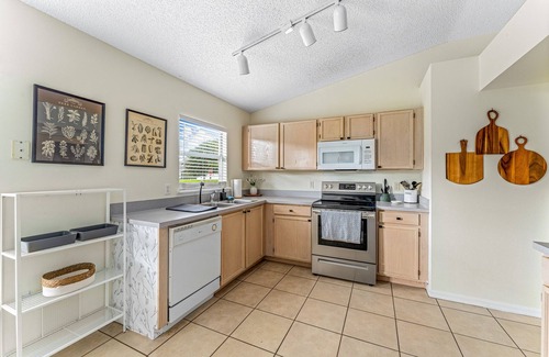 Four Corners House | Splash Retreat: Near Disney Parks! Heated pool option!