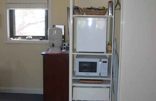 Moana Apartment | Spoil yourself! Gateway- McLaren Vale wineries, Moana Beach & Onkaparinga Gorge!