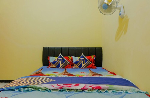 Pacitan Hotel | SPOT ON 1976 Hamana Beach Inn