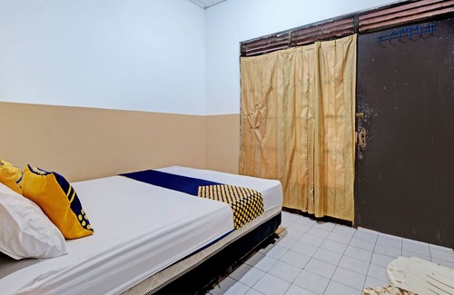 Ungaran Barat Hotel | SPOT ON 92983 Hotel Ayu