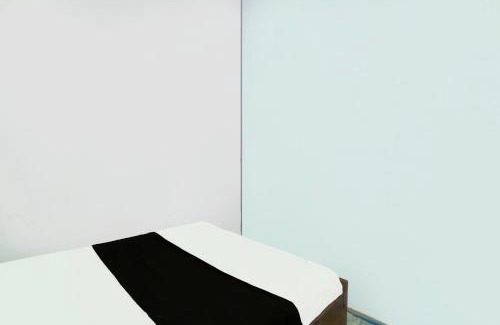 Derapur Hotel | SPOT ON A M HOTEL