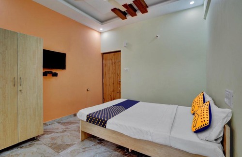 Manchanabele Hotel | SPOT ON Sneha Boarding And Lodging