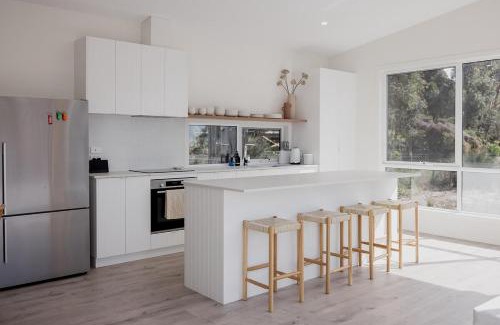 Spring Beach House | Spring Beach Rise