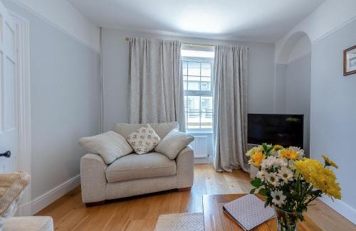 New Quay House | Spring Gardens