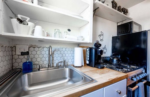 Iron Horse Historic District Apartment | Spring Serenity! Chic 1BR Apt – Walk to UofA!