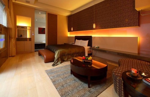 Dali House | Spring SPA Motel