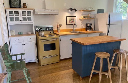 Forest Grove Cabin | Spuraway Cabin Farm Stay