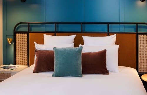 La Roche-sur-Yon Hotel | Square Lodge Hotel La Roche Sur Yon - Handwritten Collection