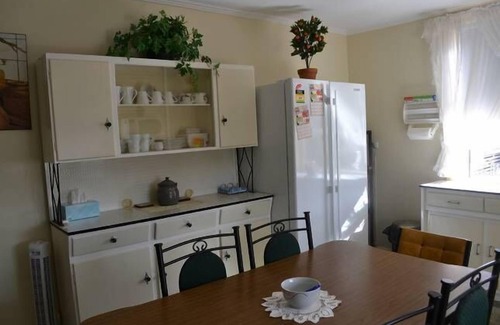 Davenport House | Squatters Cottage - "wheel chair friendly"