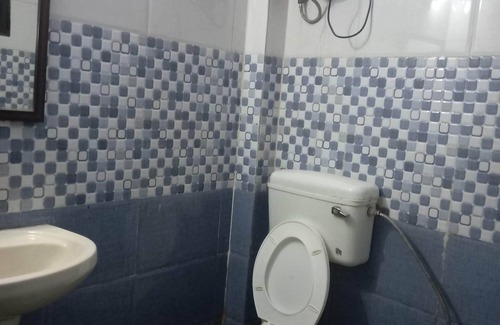 Nizamuddin East House | Sri Sai Inn