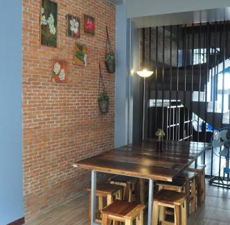 Dusit House | Sriyanar Place