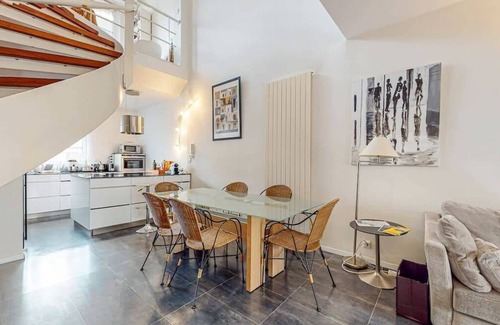 Saint - Agne House | St Agne· 3 min du métro/bus - Patio - bassin