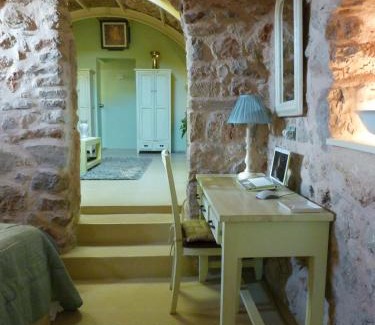 Agios Georgios Sykousis House | St. George Sykoussis Traditional Residence