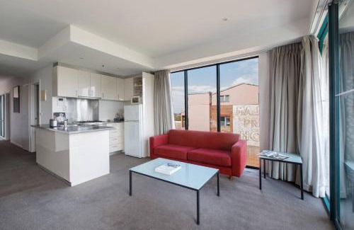 St Kilda Apartment | St Kilda Beach Sanctuary next to Albert Park