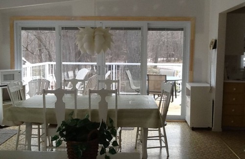 Elizabethtown-Kitley Cottage | St. Lawrence Cottage - Elizabethtown, Ontario