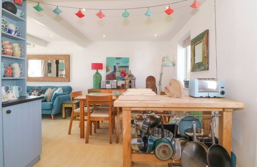 Abersoch House | ST TUDWALS VIEW, pet friendly, country holiday cottage in Abersoch