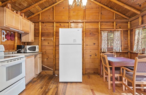 Cheyenne Crossing Cabin | Stage Stop Cabin By Spearfish Creek