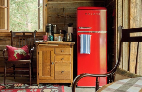 Superior Cabin | Stagecoach Exchange Cabin - Alpine Falls Ranch