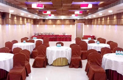 Dwaraka Nagar Hotel | Stay Comfort
