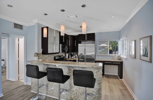 Hendricks and Venice Isles Apartment | Stay Hospitality - Hendricks Isle