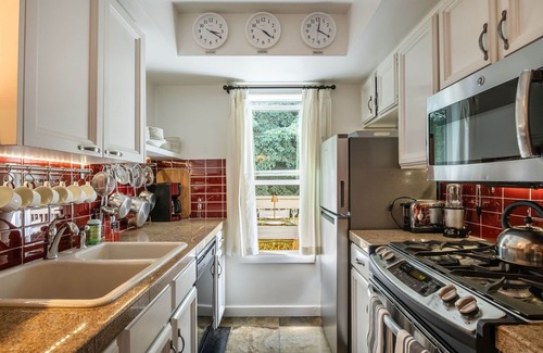 River Run Condo | Stay IN TOWN at a cozy French Alpine Ski Chalet