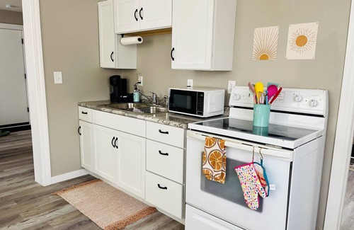Sioux Falls Apartment | Stay on Spring, A Vibrant Boho Stay in Downtown, Pets Welcome, #5
