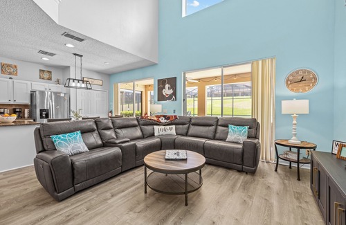 West Kissimmee House | Stay. Play. Make Memories. 4 Miles to Disney, Private Pool & Game Room w/AC!