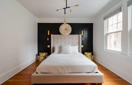 Nob Hill House | Stay Portland - Elegant World's Fair 4BR Home 97 WalkScore