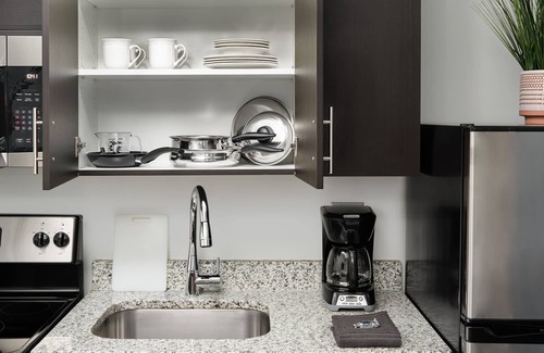 Newnan Apartment | stayAPT Suites Atlanta-Newnan