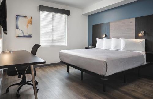 Belle Mina Hotel | stayAPT Suites Madison-Greenbrier