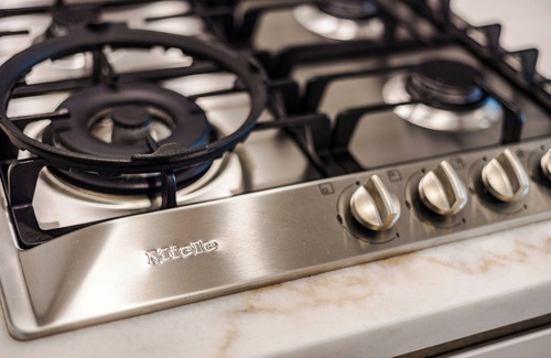 Box Hill Apartment | StayAU Cozy & Stylish 2BR in Box Hill