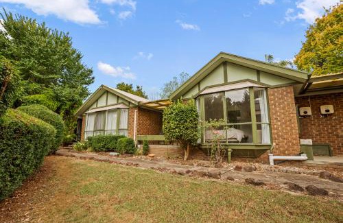 Badger Creek House | StayAU The Homestead 4BR Spacious Nature Retreat