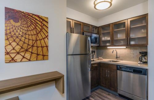 Midtown Anchorage Hotel | Staybridge Suites Anchorage by IHG