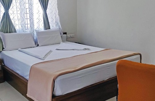 Shimoga Hotel | STAYMAKER Sambram Lodge