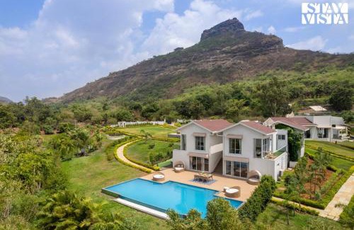 Tikona Peth Villa | StayVista at Bean & Blanc The Lux Collection