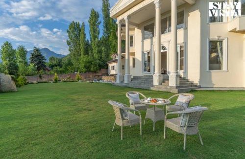 Nishat-Shalimar Villa | StayVista at Palais Vienna with Lawn, Bonfire & BBQ