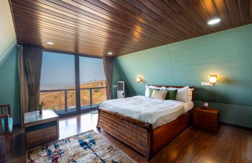 Bhor Villa | StayVista at Peak & Paddle with Lake View