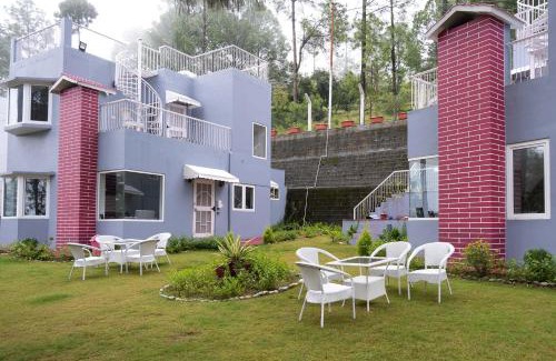 Lansdowne Villa | StayVista at Pines & Spruce - Exclusive getaway