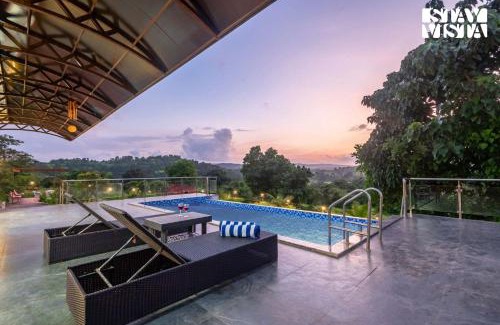 Uddar Villa | StayVista at Ravendell with Pool and Lawn