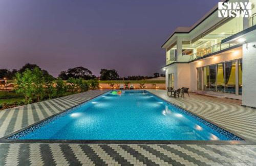 Karjat Villa | StayVista at Sky Hills with BBQ, Pool