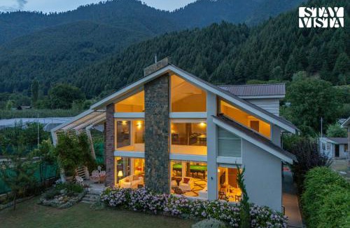 Brein Villa | StayVista at The Nestled North with Bonfire, lawn