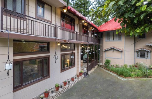 Bhimtal Villa | StayVista at Whistling Oaks- Pet Friendly Villa with Indoor & Outdoor Games