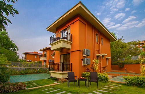 Vada Villa | StayVista's B-24 Spring - Villa Amidst Greenery with Private Pool & Terrace