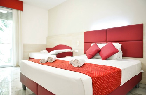 Mestre Hotel | Steps from Mestre Station, 4 Mins to Venice, Food & Comfort All Around