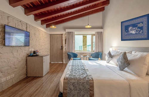 Jakh Hotel | Sterling Corbett