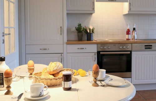 Reussenkoge Apartment | Stilvolle 4-sterne-ferienwohnung "südfall" im Bauernhausgiebel