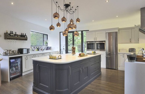 Lavenham House | Stone Farm - Six Bedroom House, Sleeps 12