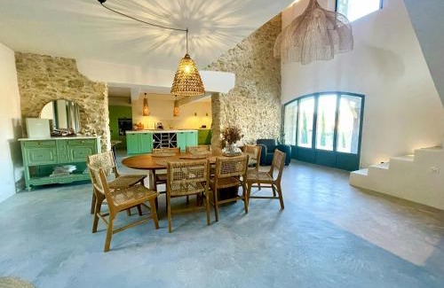 Tresques House | Stone Villa With Pool Between Uzès And Avignon