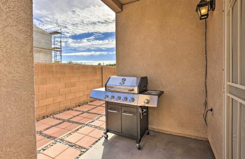 Bullhead City House | Stonebridge River Home in Gated Community!